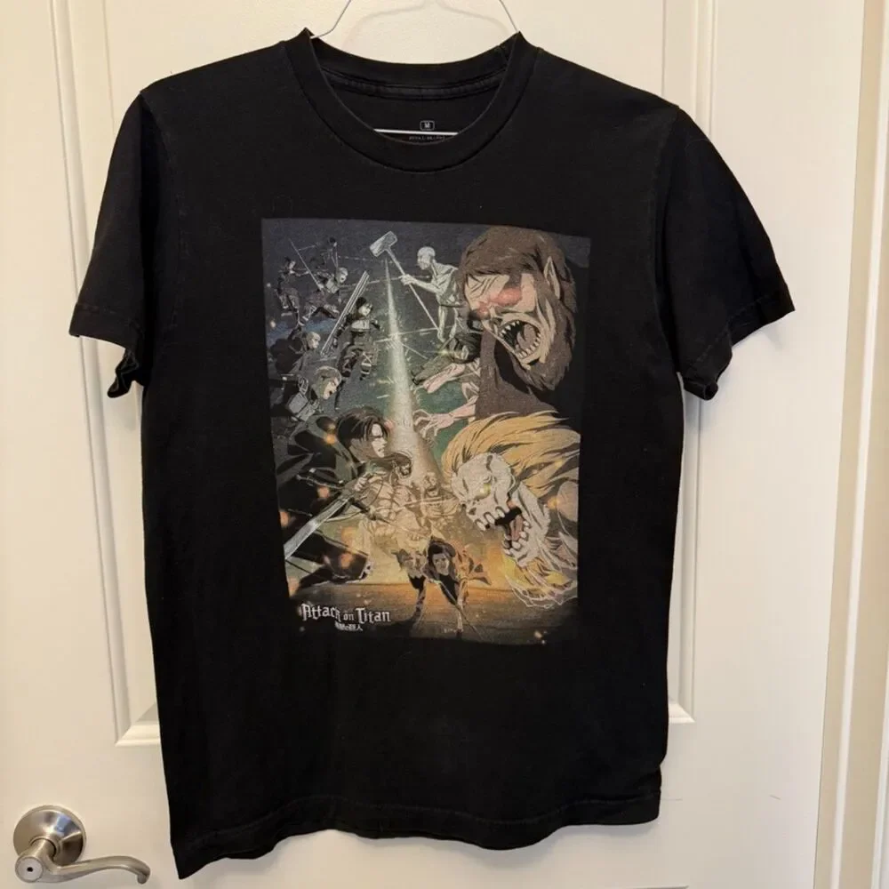 Attack on Titan‎ Final Season Graphic T-Shirt M